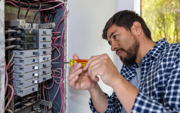 Best Commercial Electrician Services  in Bridgeport, IL
